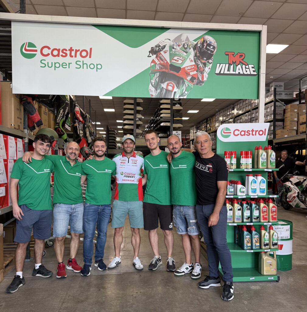 tmr-village-castrol-rideup-1